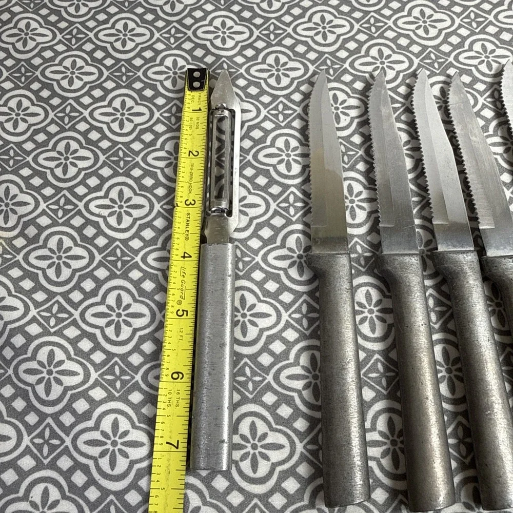 Rada 5 Knives Serrated & 1 Pealer Stainless Steel USA Made Silver. Aunts Estate.